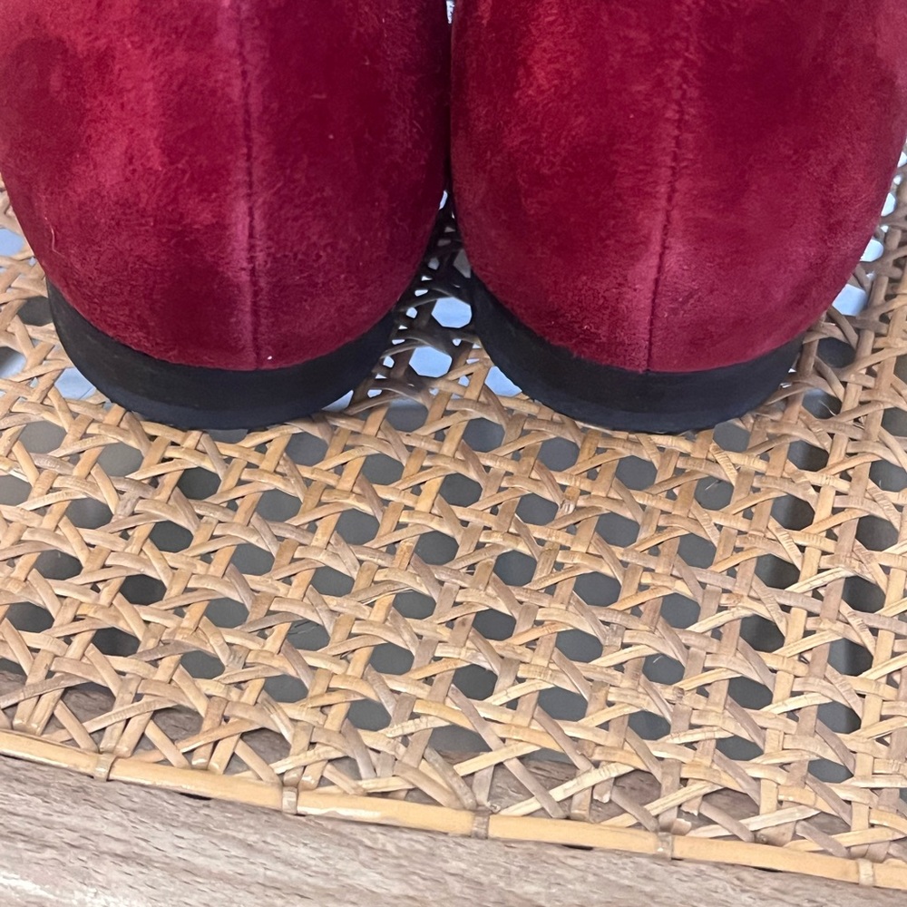 Ateliers Thea Red Suede Loafers with Knotted Bow Detail - Picture 9 of 9